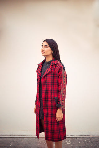 Red check Trench